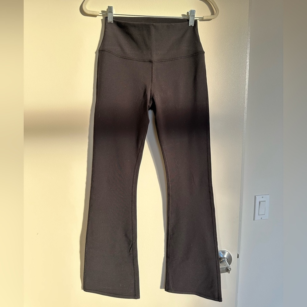 ALO Airbrush High-Waist 7/8 Bootcut Legging